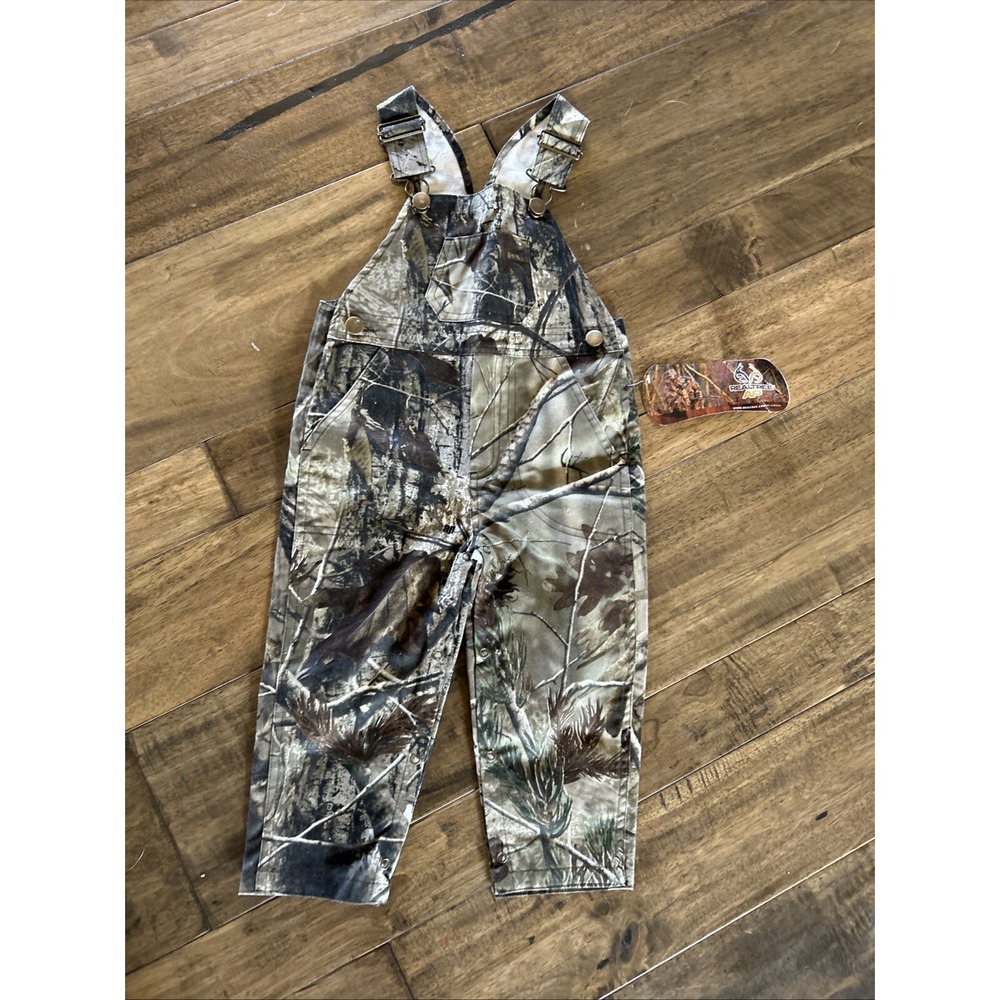 Bass Pro Shops Real Tree NWT Overalls, Snaps on Pant Legs 2T